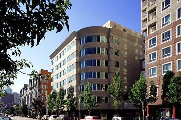2505 2nd Ave, Seattle, WA 98121